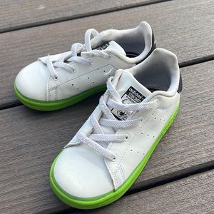 Stan smith toddler white sneakers